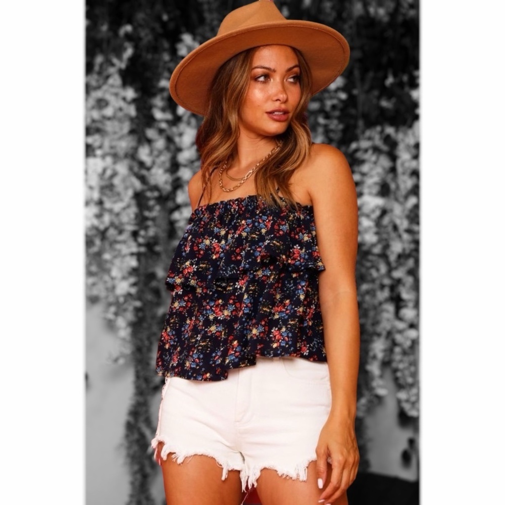 Fantastic Fawn Navy Floral Ruffle Tiered Sleeveless Cami Top - Picture 3 of 10